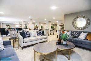 Communal lounge- click for photo gallery